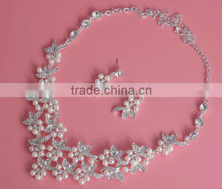 Wedding Pearl Rhinestone Jewelry Set Bridal Necklace and Earring Set
