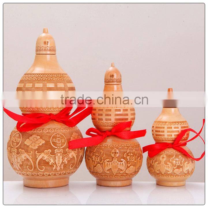 Different size of peach wooden Feng shui Wu Lou-Gourds