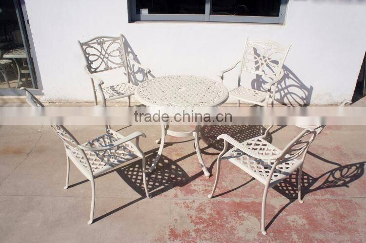 White reseau dinning table and chairs aluminum outdoor furniture