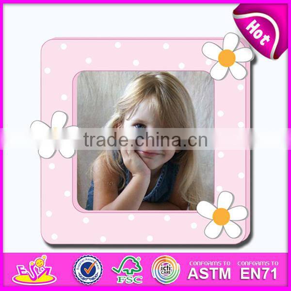 New wall ornament for kids,popular room decoration wooden toy photo frame,hot sale Splinting frame wall frame ornament WJ278460