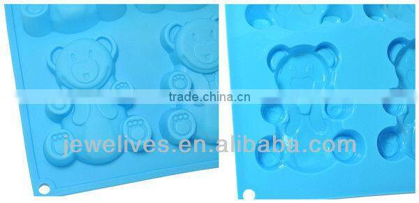 Unique bear shape silicone ice cube tray for Christmas