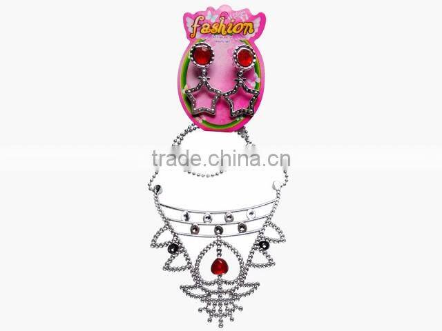 plastic toy crowns tiara