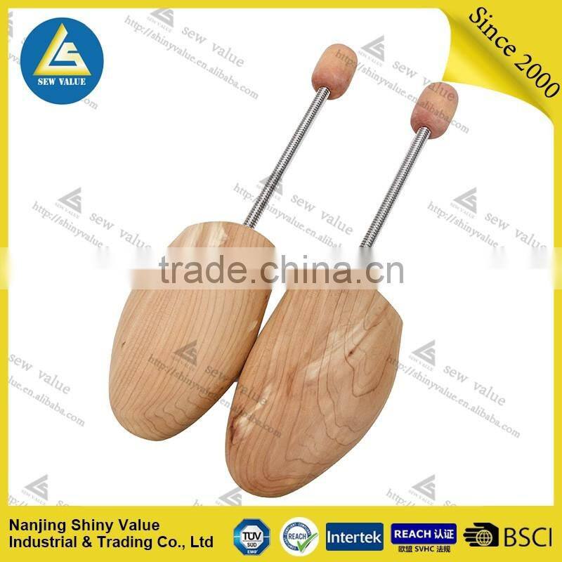 American red cedar woos type shoe tree with strong spring