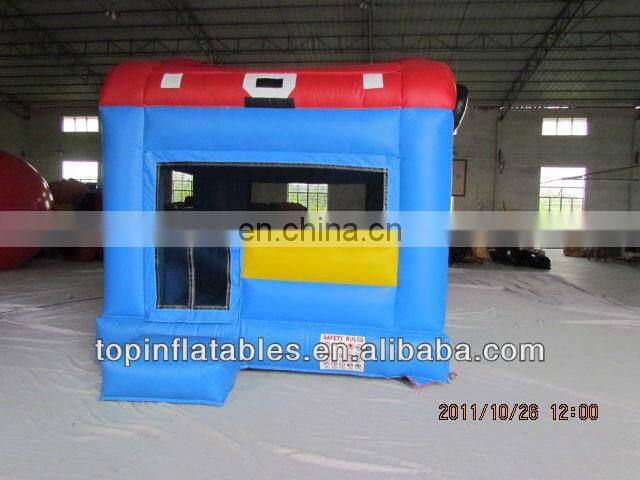 Giant inflatable obstacle course jumping moonwalk castle