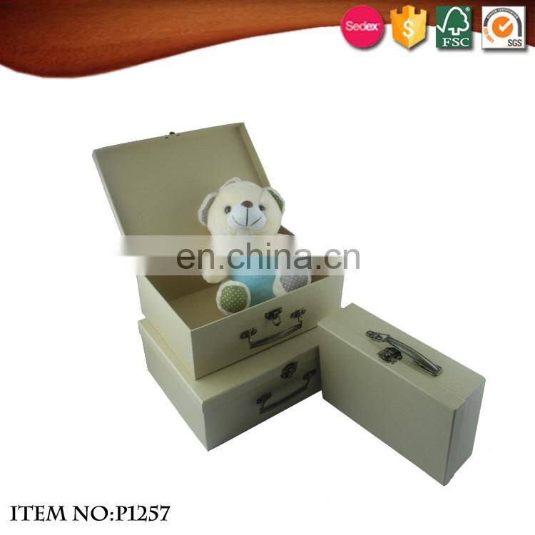 Hand made crafts withe paper kids travel suitcase box