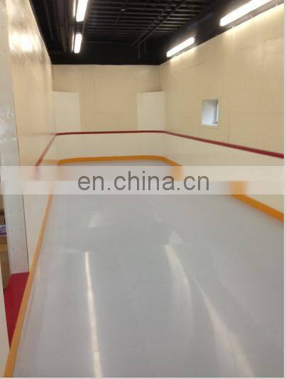 roller skating rink barrier / fence