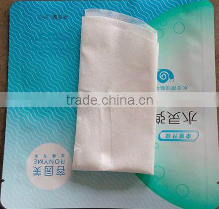 2015 Newest Facial Mask Packing Machine Automatic Liquid Folding Sealing Packaging