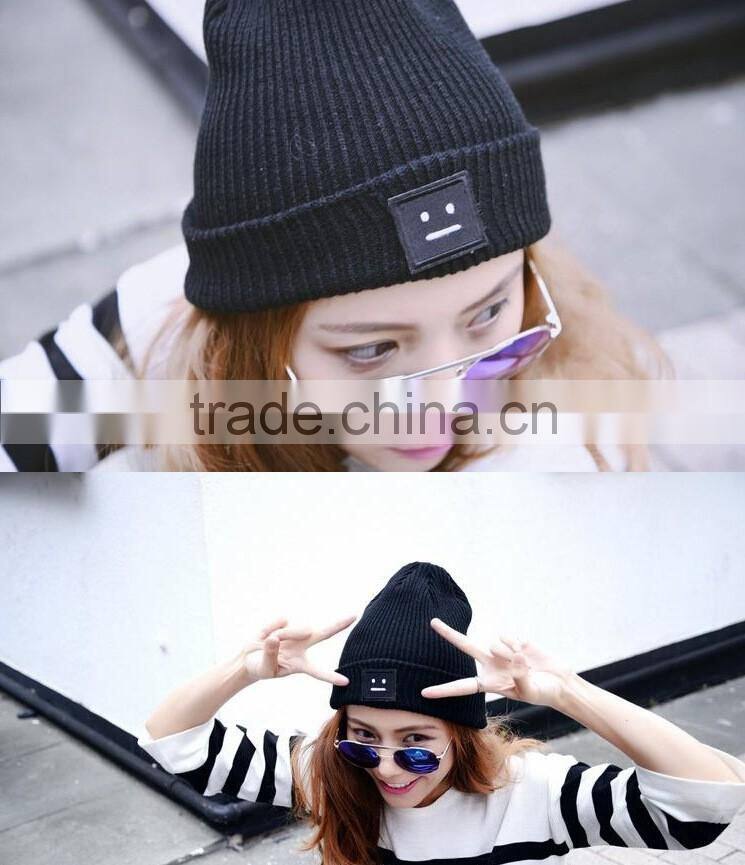 Cute Smile Face Applique Embroidery Rolled Brim Ladies Beanie Hats Fashion