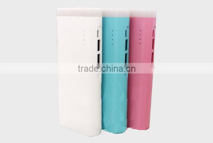 large capacity factory price 2USB power bank with powerful flashlight XH-LP