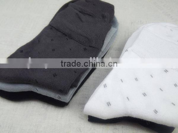 Custom high quality wholesale bamboo jacquard black socks by cheap price