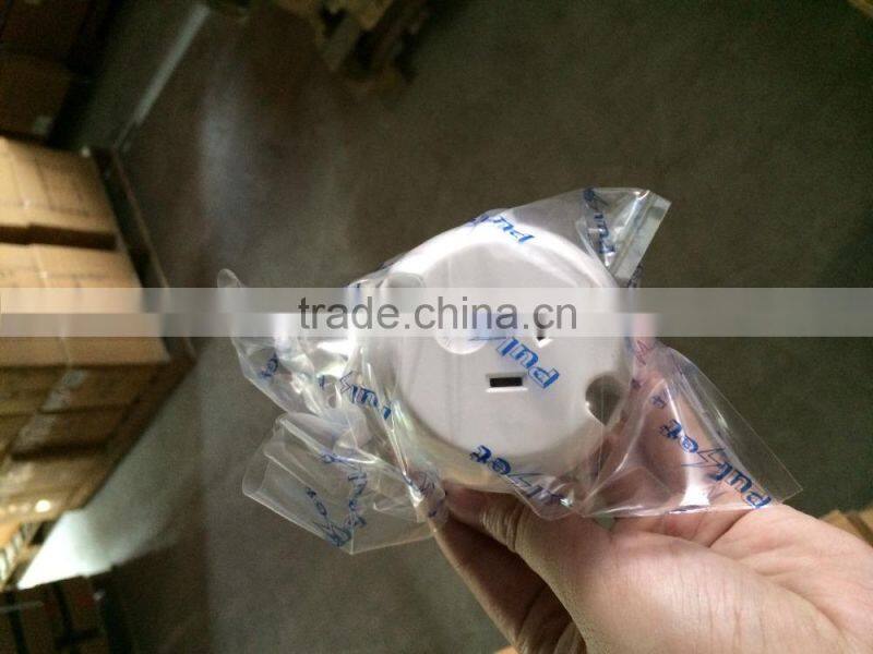 3 Pin Single Surface Socket