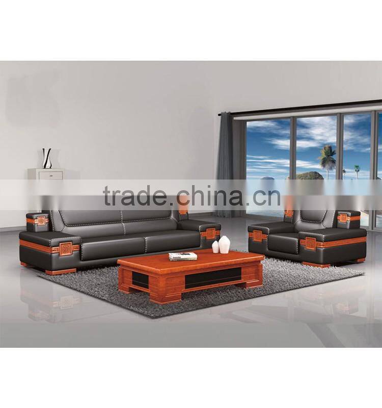 China Furniture Solid Wood Frame Traditional Leather Living Room Sofa