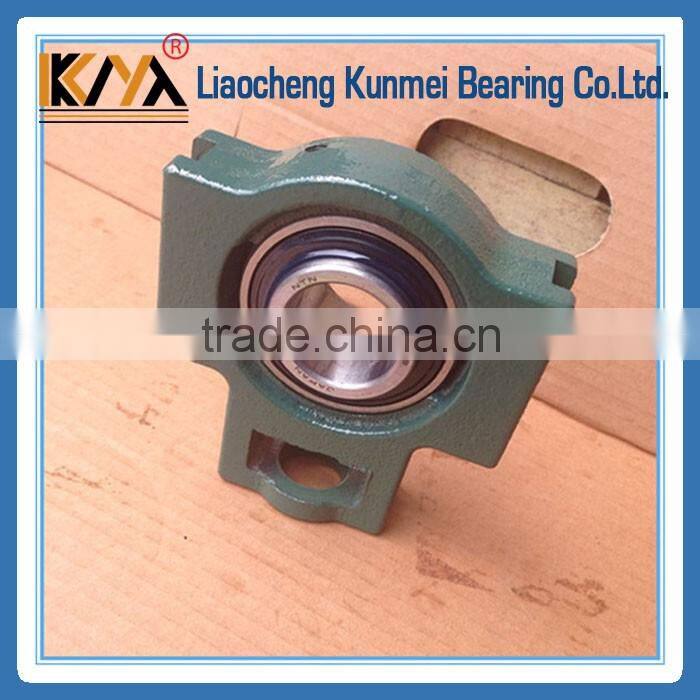 Spherical insert ball bearing UCT205