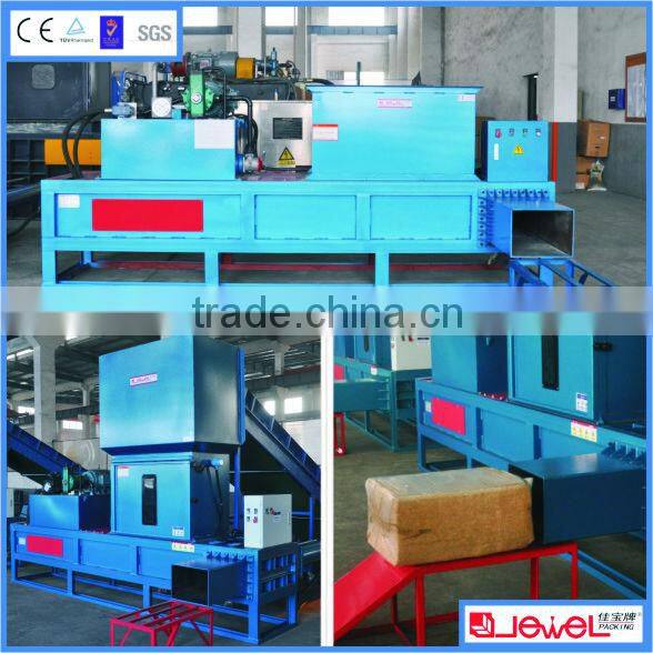 Leaf baler machine, baling press, bagging machine