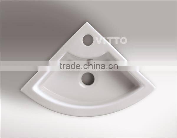 wall hung corner basin