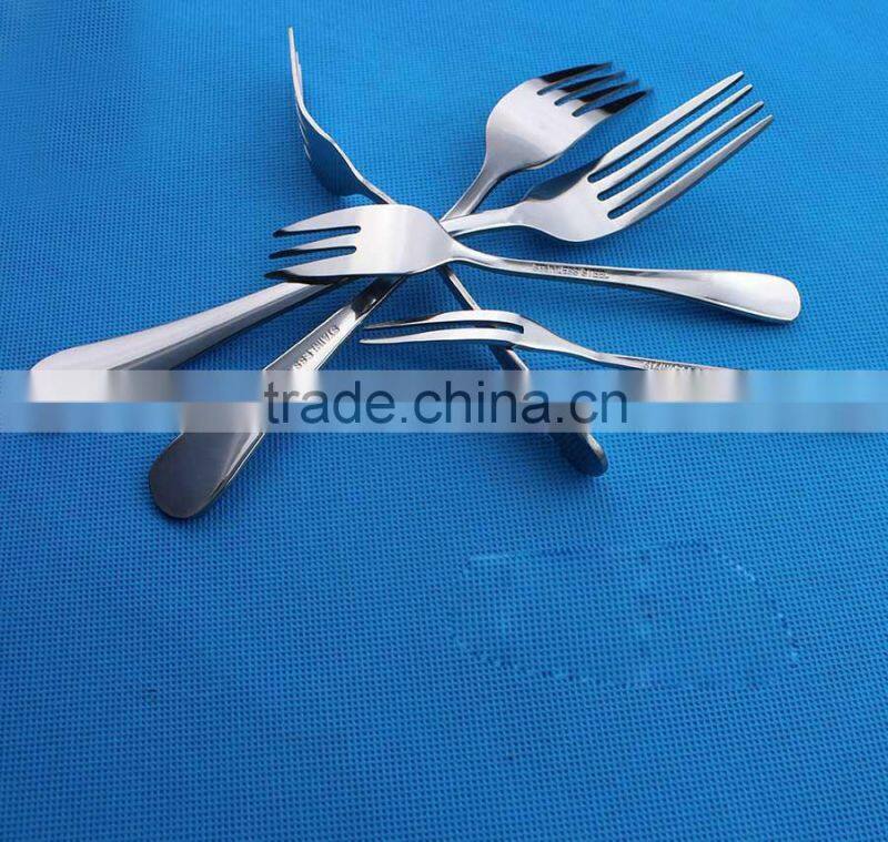 High Quality Stainless Steel Cutlery Dinner Meal Salad Fruit Cake Dessert Fork Tableware Set S65