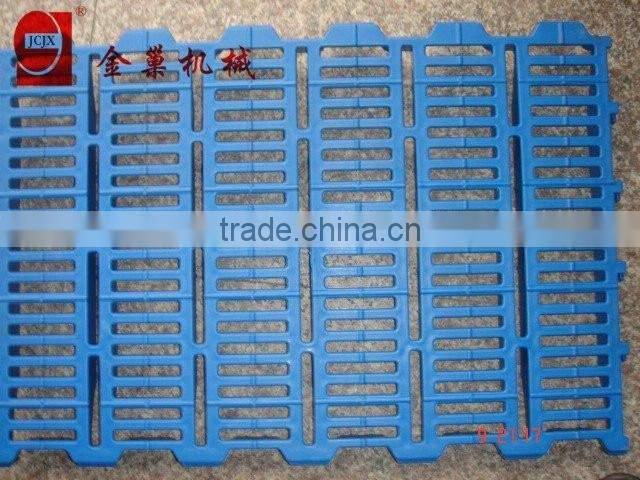 ^cast iron and plastic slat floor for pigs