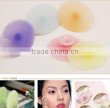 New design fashion amazing soft silicone makeup brush ,facial brush