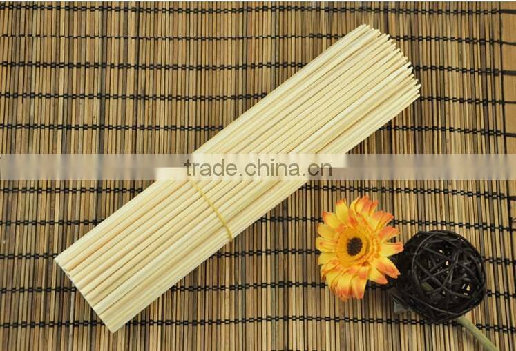 HY Factory Wholesale Natural BBQ Use 3.5mm*25cm bamboo skewers or bamboo sticks