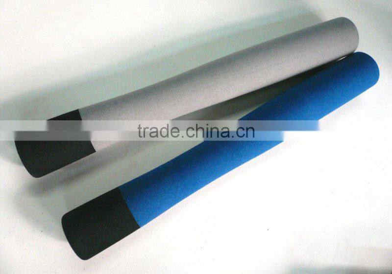 Grip holder with grooves