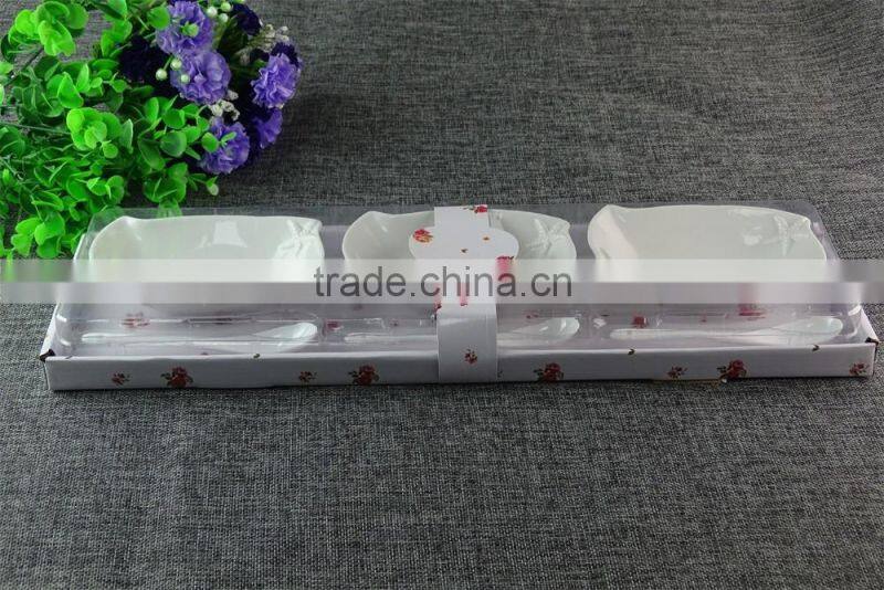 High quality White handmade set of 3 porcelain ceramic square dinner dishes set serving ceramic tapas tray with matching spoon