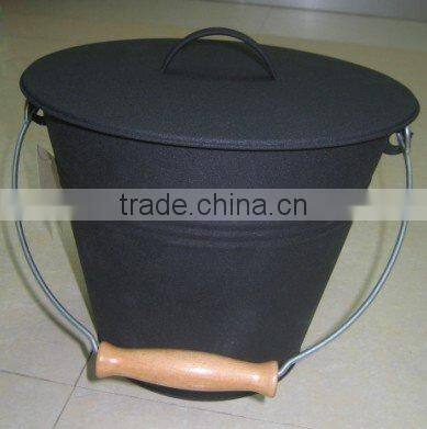 Hot selling custom design iron coal bucket fireplace metal coal hod on sale