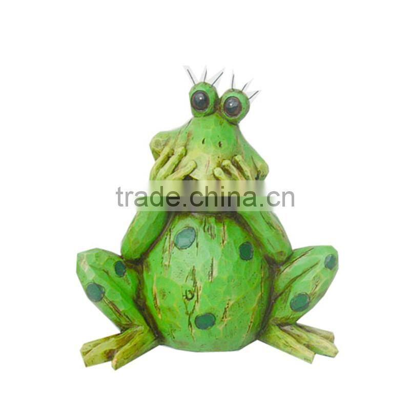 Resin gnome garden figurine with lotus leaf