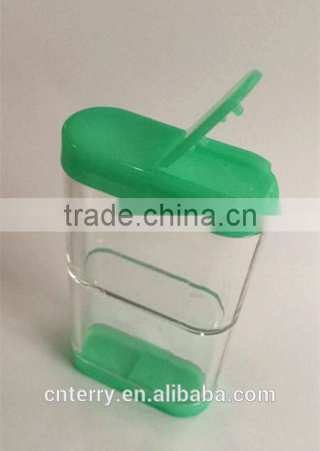 multifunction salt and pepper shaker