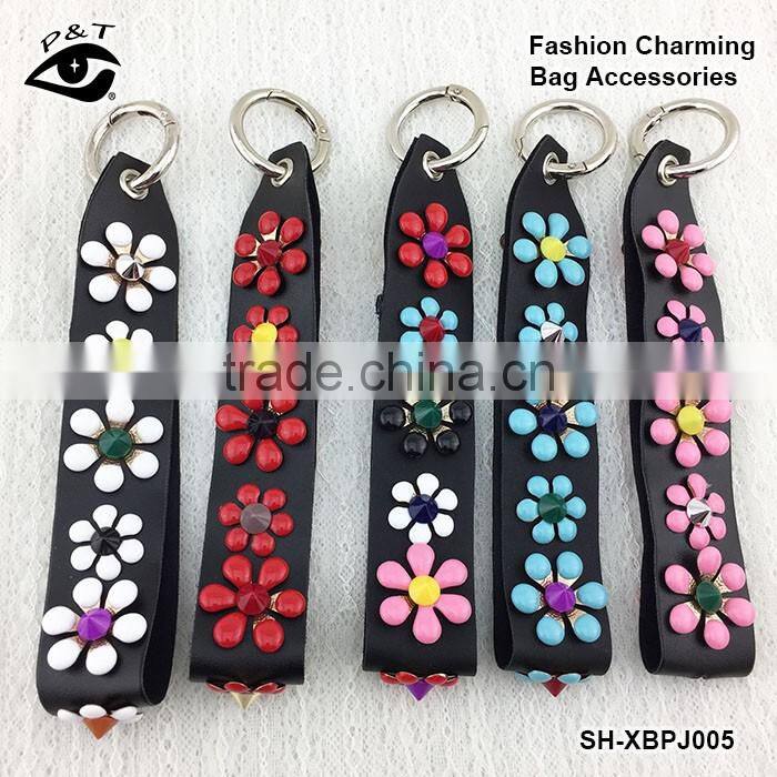 Fashion Multi colors metal flower pu leather charm pendant diy accessories for bags and handbags