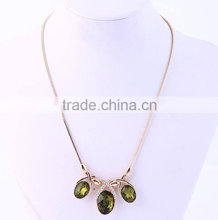 2016 Fashion long chain crystal pendant necklace simple design women jewelry