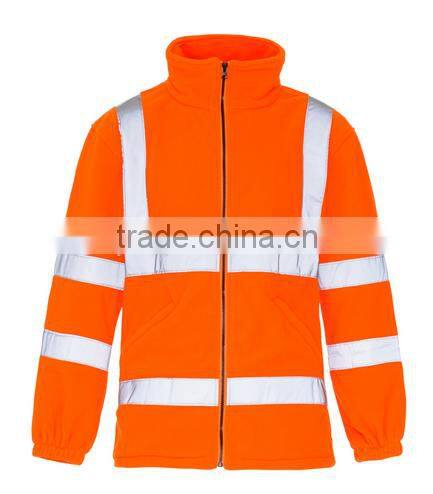 High visibility softshell reflective jacket for worker