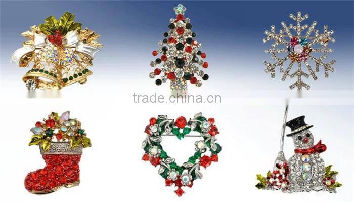 Best Christmas gift gold plated zinc alloy rhinestone epoxy small bell brooch