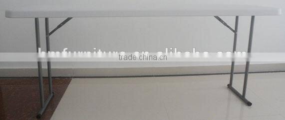 Plastic school folding table