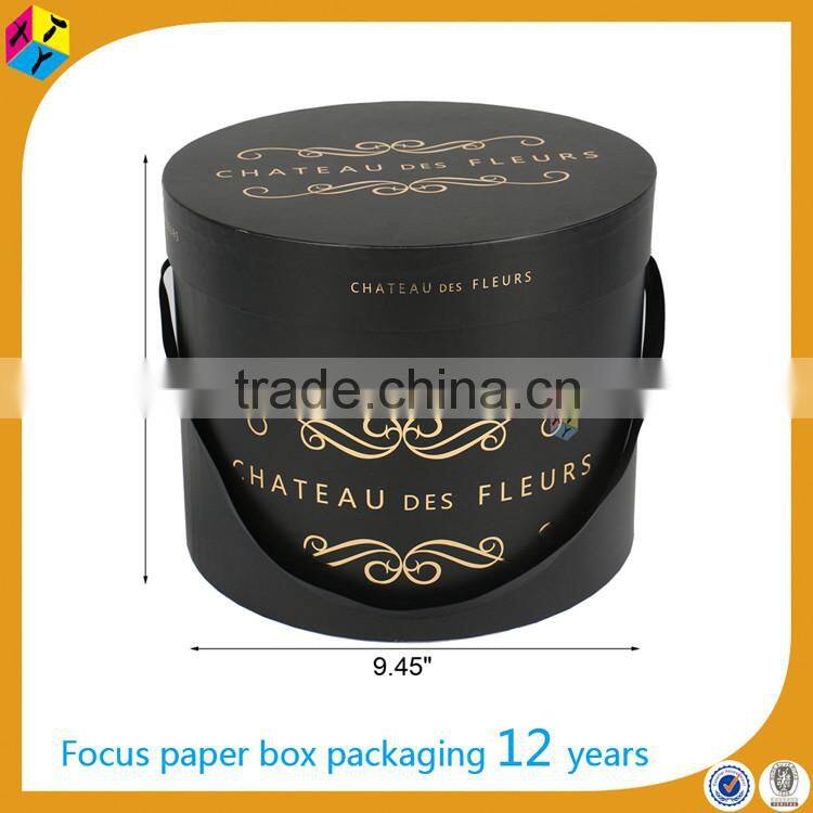 decorative cardboard with ribbon flowers in hat box