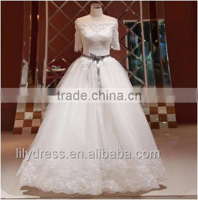 Elegant Sexy Off The Shoulder Princess Ball Gown Wedding Dresses Half Sleeve Bridal Gown With Ribbons Flower Sash Beaded ML056
