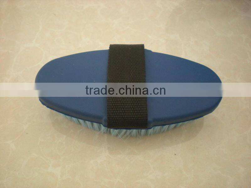 horse cleaning brush set