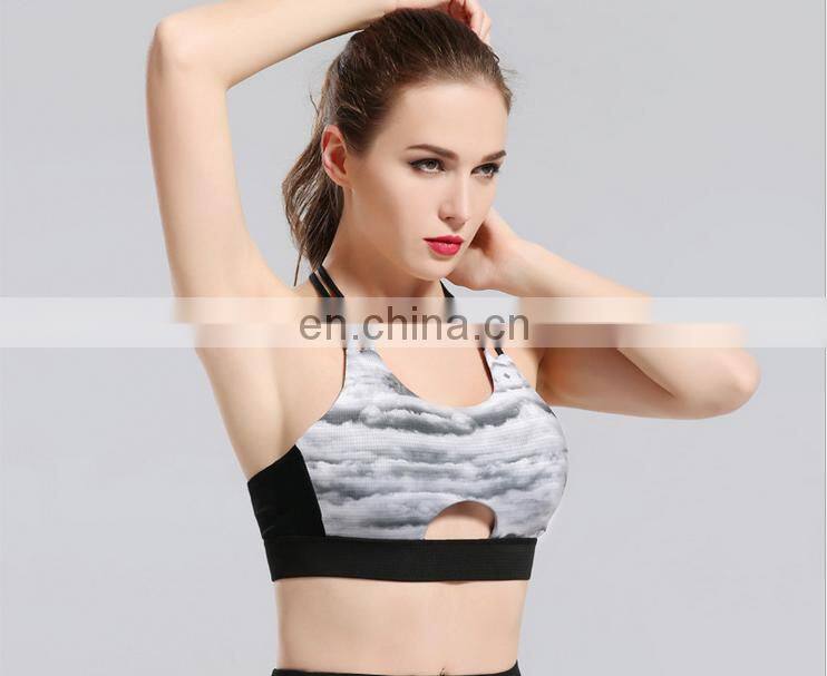2017 92% Polyester 8%Spandex Fabric Fashion Bra With One Big Hole