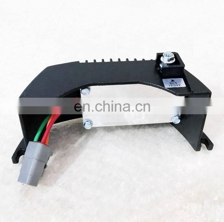 Hot Sale Engine Part 8RL3145 24V Alternator Regulator