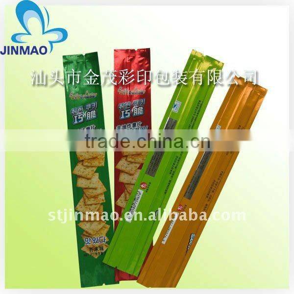 Middle back sealed snack food packaging bag