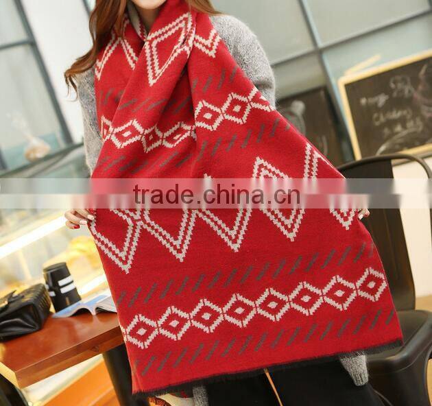 Whoesale Rhombic Geometry Pattern Jacquard Ladies Cashmere Poncho Shawl