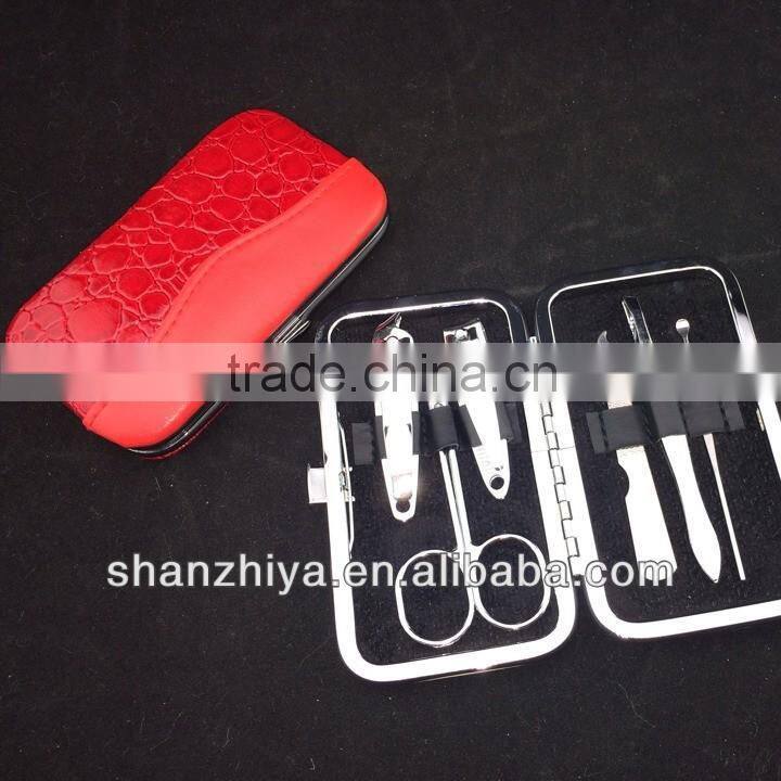 White 9pcs leather bag,nail cutter,earpick,manicure set