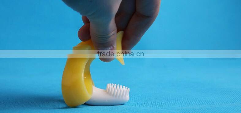 Babymatee import baby products factory price ecofriendly bendable training silicone rubber baby toothbrush