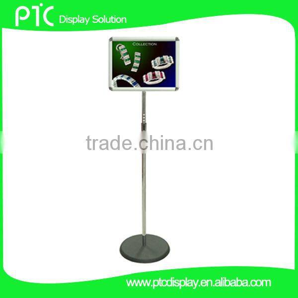 Information stand with telescopic pole to adjust height