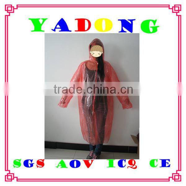 PE disposable raincoat/cheap price PE raincoat/one time use PE raincoat