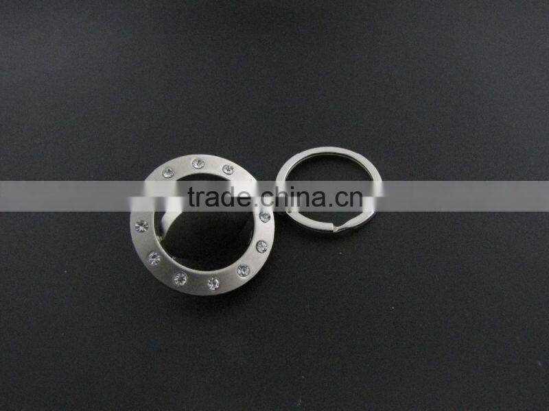 globe shaped spinning metal keychain ,earth shaped keychain,keychain holder