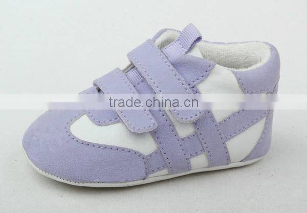 Wholesale breathable purple soccer shoes for babies