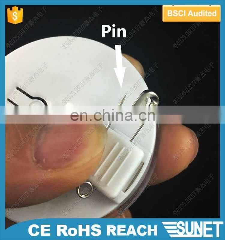 Wholesale digital custom illuminated remote controlled flag led badge