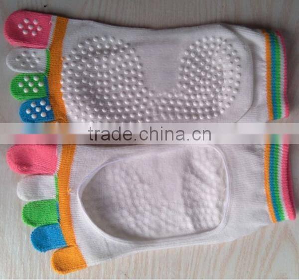 Amazon Supplier Non Slip Full Toe Women Cotton Pilates Strong Grip Non Slid Yoga Socks