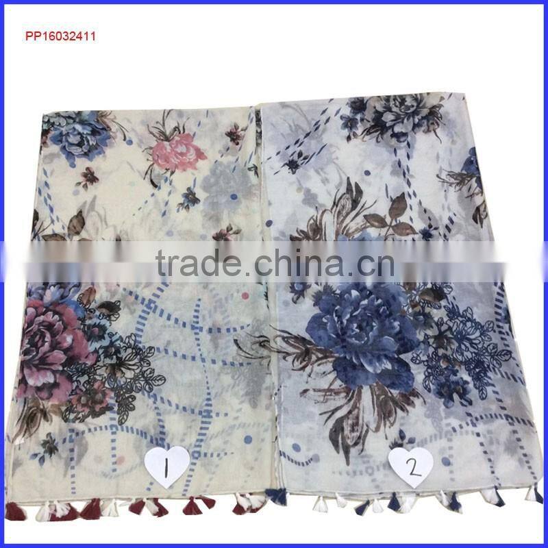 2016 small red flower printed scarf with fringe wholesale