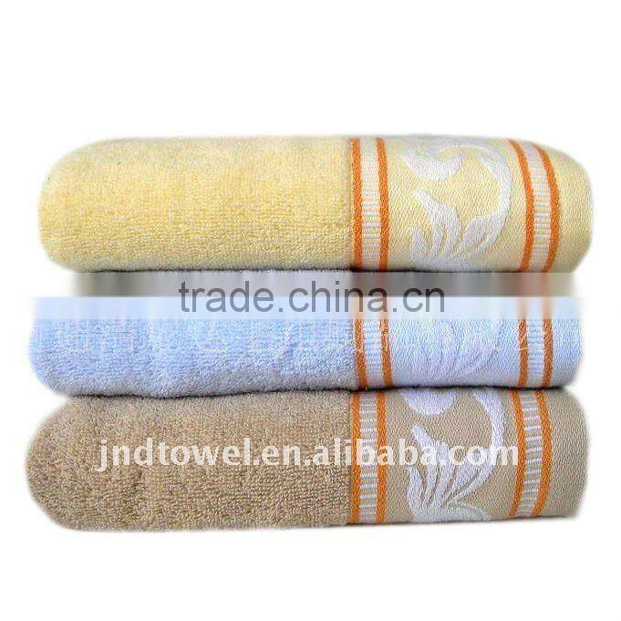 yarn dyed cotton jacquard towel with beautiful border